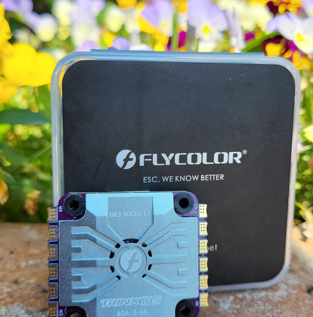 Flycolor Trinx G5 60A 4in1 BLHeli32 ESC